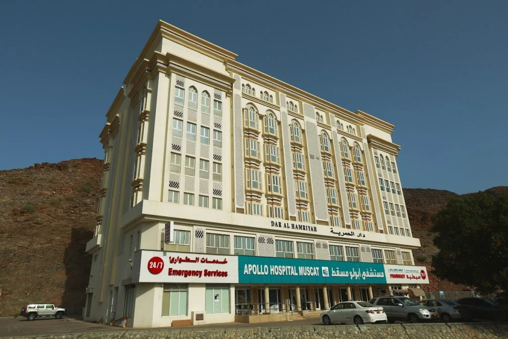 بیمارستان آپولو؛ تصویر معرفی مجموعه در منبع
